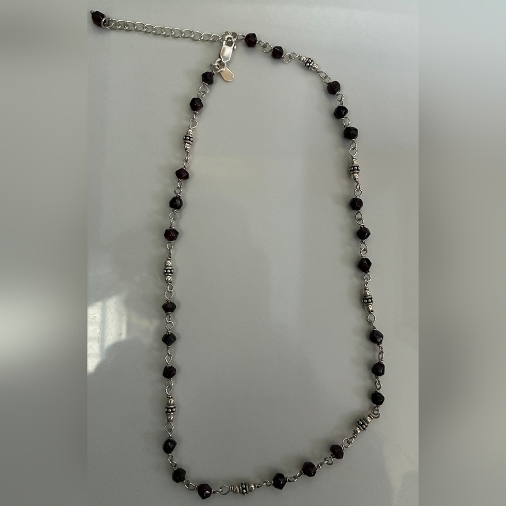Silpada Garnet Sterling Silver Necklace, Like New, January birthstone, Box Incl.